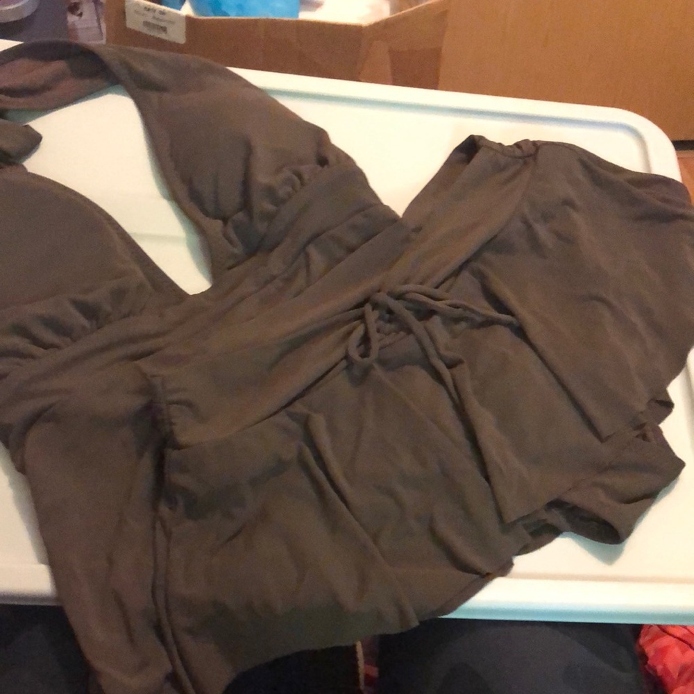 Robin piccone size medium 2 piece swimsuit